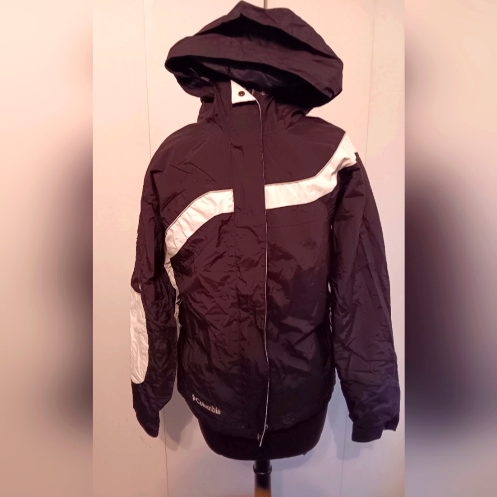 Columbia Women's Black and White Jacket